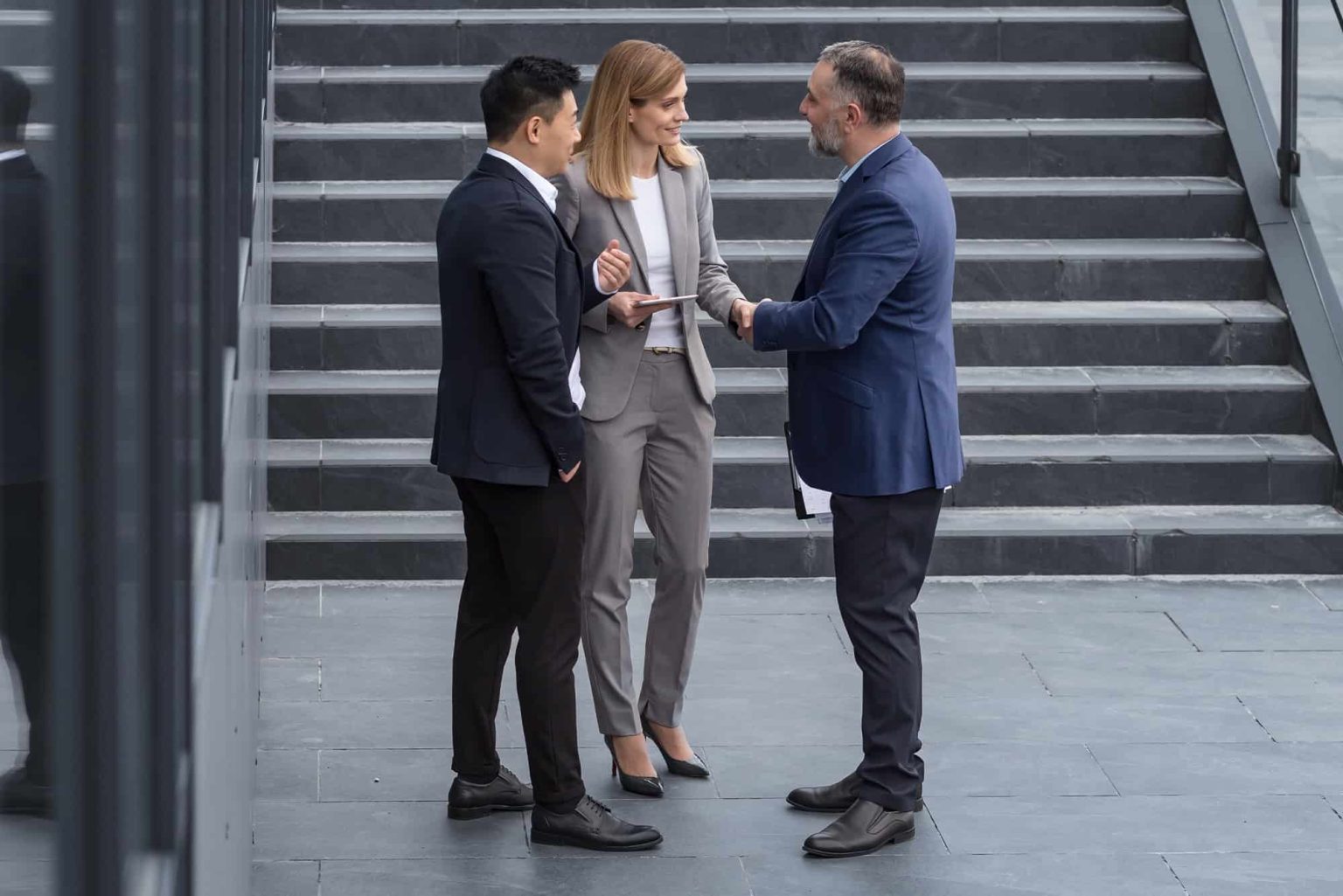 Business 1 1536x1025 1